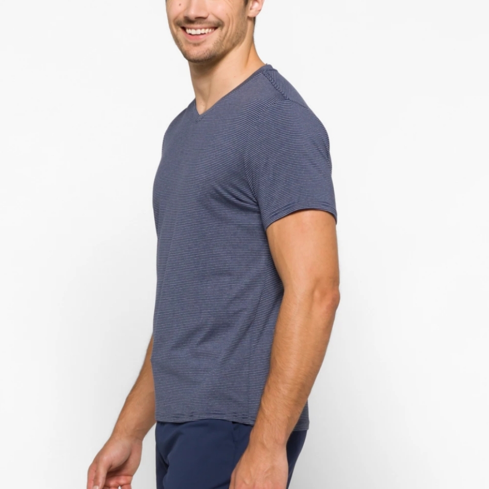 Like New 01.Algo Peter Performance Vee Quick Dry … - image 3